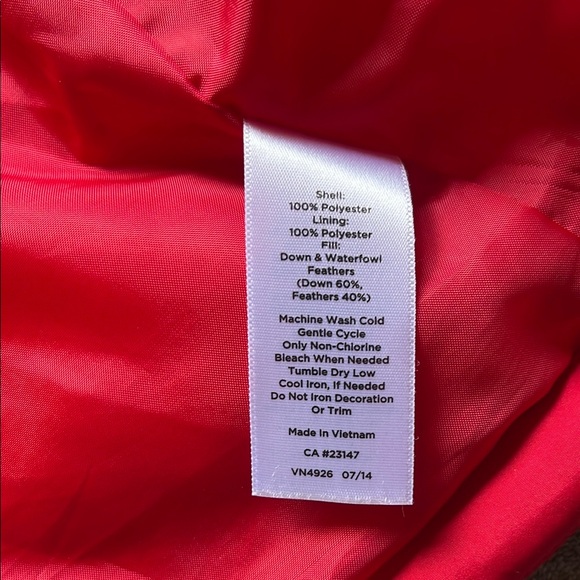 Talbots Red Puffer Vest - Picture 12 of 14